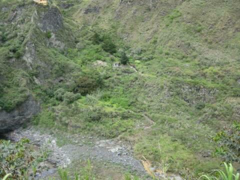 Vista parcial desde el frente puente San Martin Baños Pititig
